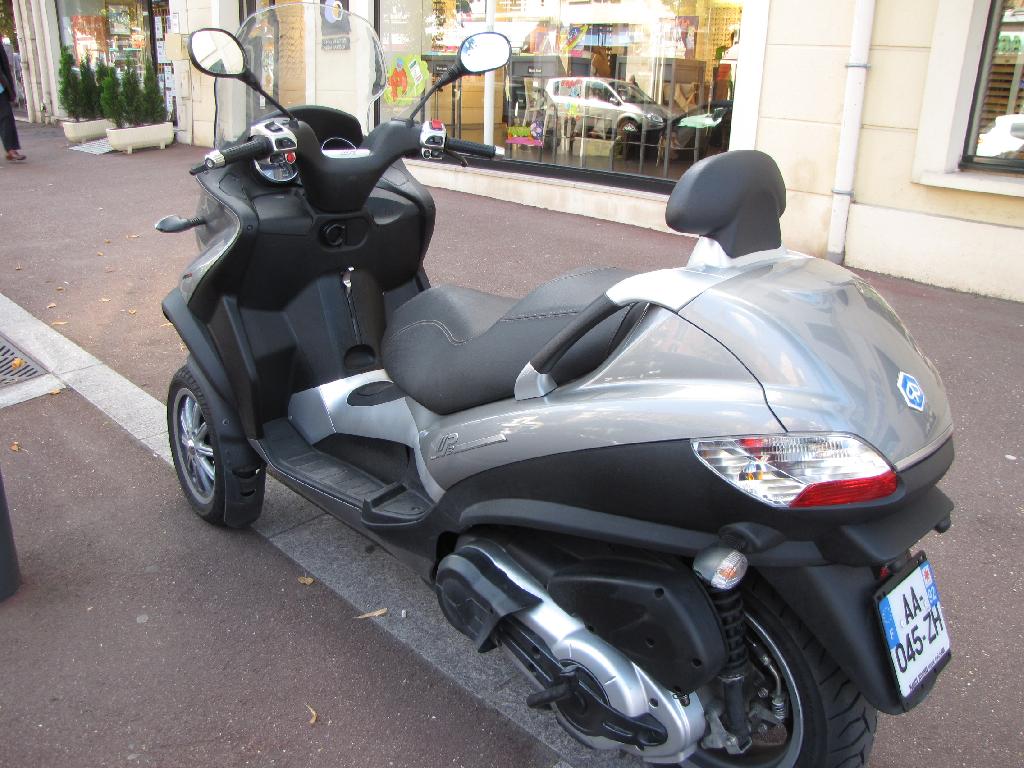 Scooter PIAGGIO MP3 400 LT occasion