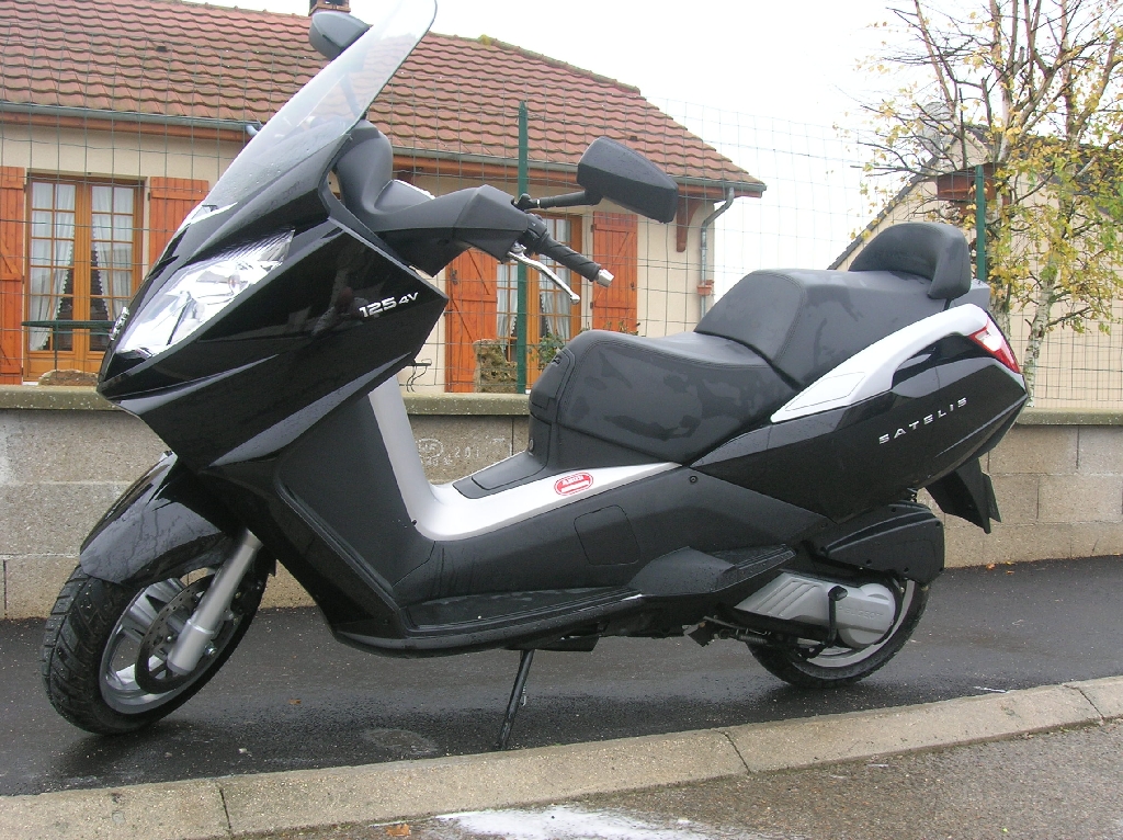 Scooter PEUGEOT Satelis 125 premium occasion