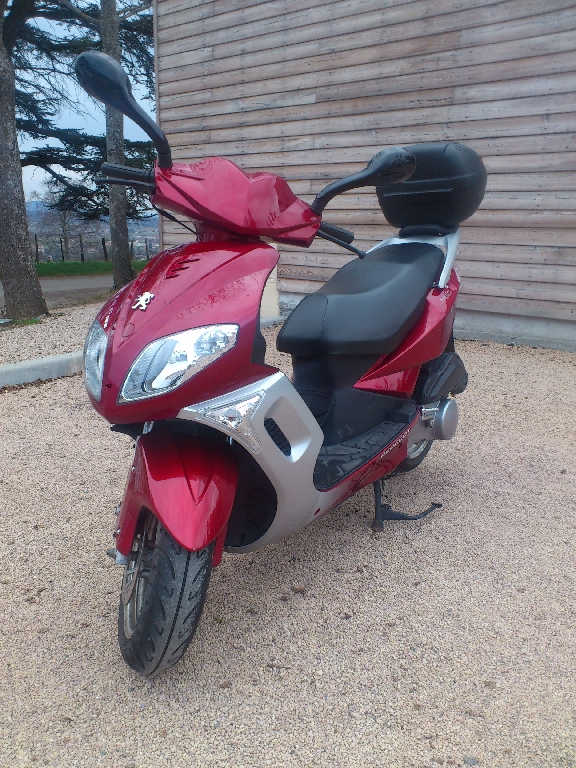 Scooter PEUGEOT Sum Up 125  occasion
