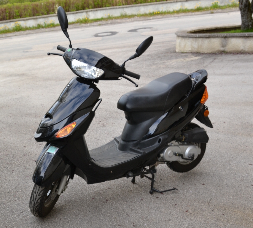 Scooter SAMPO LF50QT-21  occasion